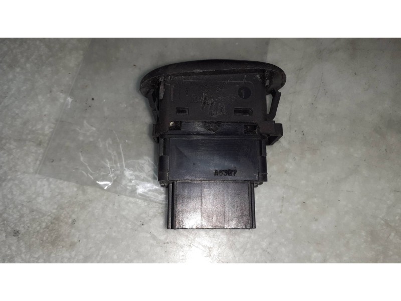 Recambio de mando elevalunas delantero derecho para citroen c3 hdi 70 furio referencia OEM IAM 96605364XT  