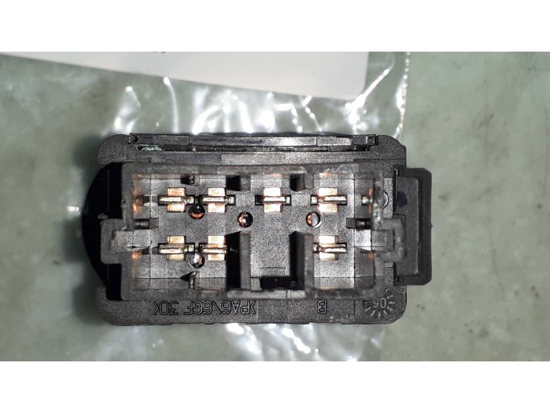 Recambio de mando elevalunas delantero derecho para citroen c3 hdi 70 furio referencia OEM IAM 96605364XT  