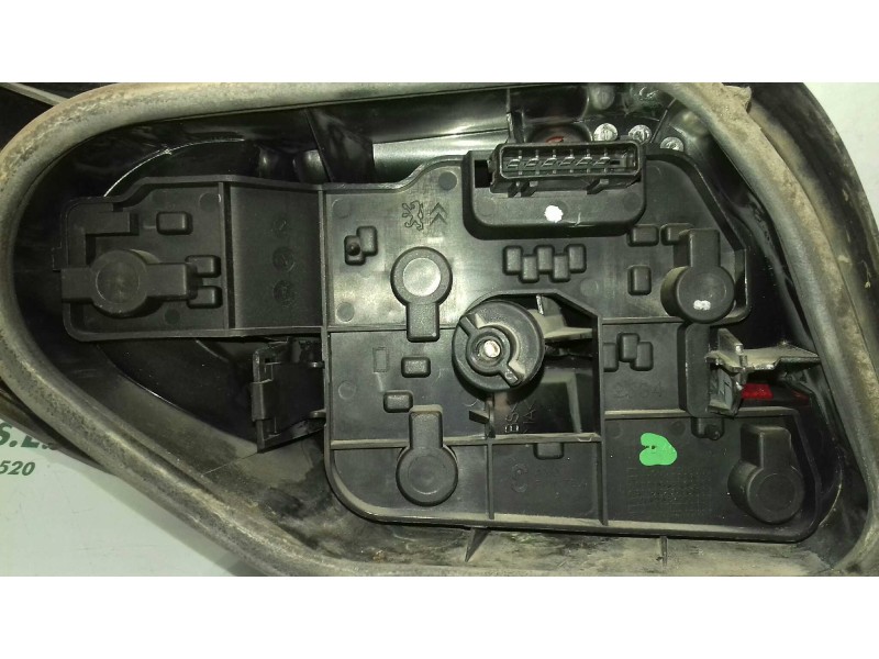 Recambio de piloto trasero derecho para citroen xsara berlina 1.9 d x referencia OEM IAM 2534D  