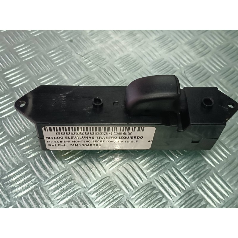 Recambio de mando elevalunas trasero izquierdo para mitsubishi montero sport (k90) 2.5 td gls referencia OEM IAM MN166483X5 OMRO