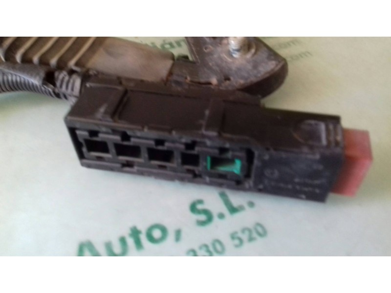 Recambio de pretensor airbag derecho para opel astra g berlina comfort referencia OEM IAM 041217970 90560656 R3032881328