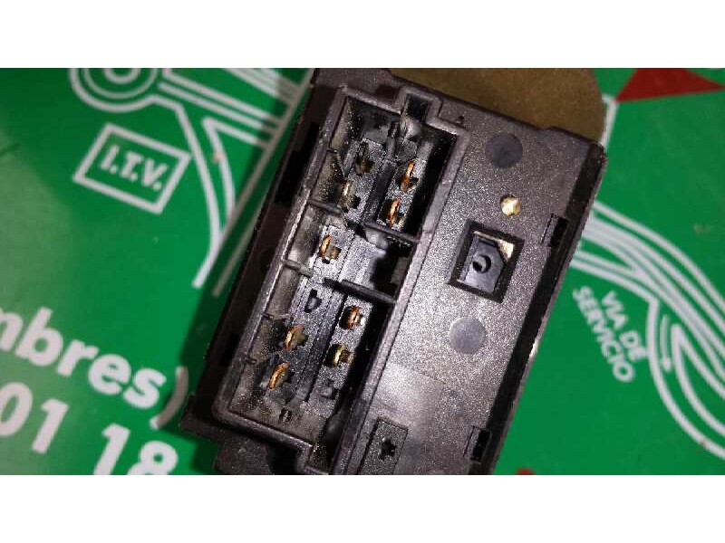 Recambio de mando limpia para peugeot 206 berlina xr referencia OEM IAM 96049597ZL 61580003 NEIMAN