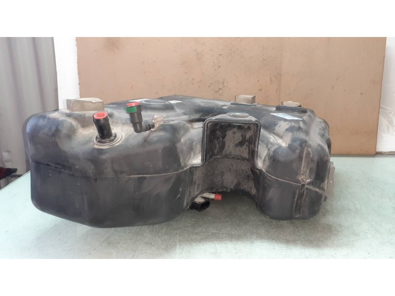 Recambio de deposito combustible para bmw serie 5 berlina (g30) 520i referencia OEM IAM 0444040005 19566010 ADBLUE