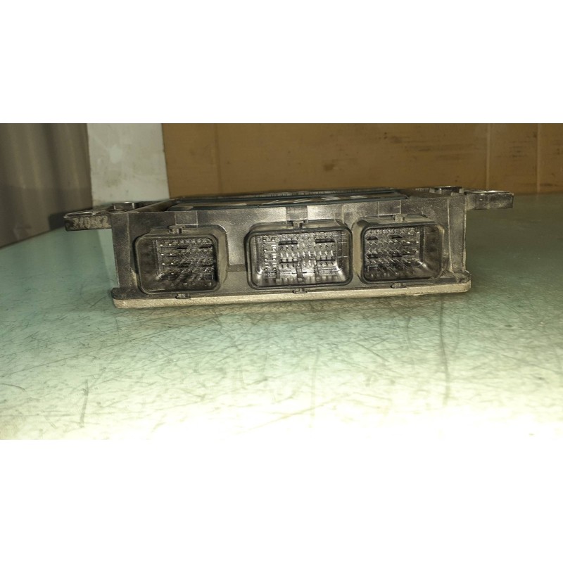 Recambio de centralita motor uce para renault clio iii authentique referencia OEM IAM 8200399038 8200619409 KIT - DELPHI