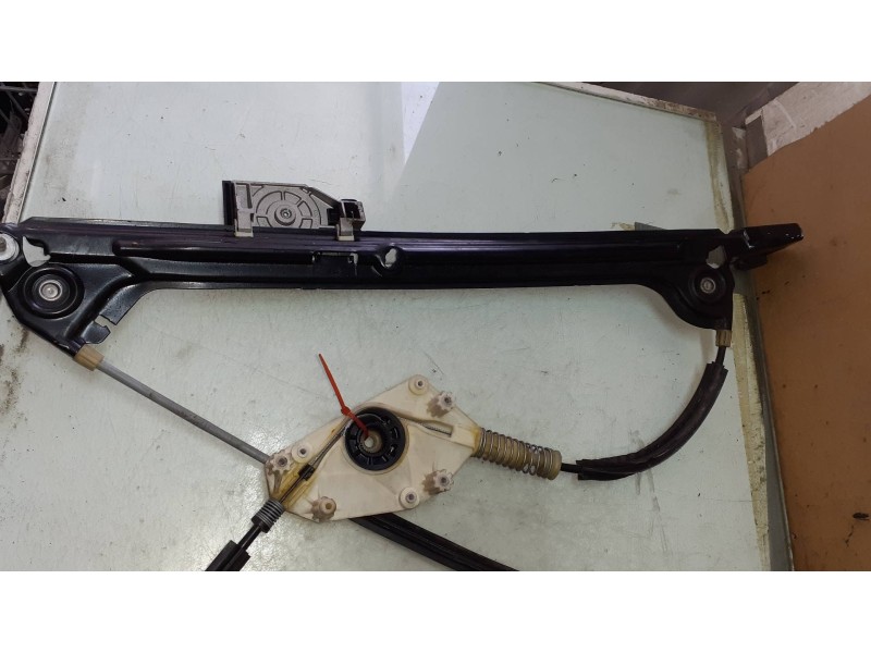 Recambio de elevalunas trasero izquierdo para bmw serie 5 berlina (g30) 520i referencia OEM IAM E00701710326  ELECTRICO