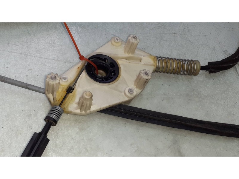 Recambio de elevalunas trasero izquierdo para bmw serie 5 berlina (g30) 520i referencia OEM IAM E00701710326  ELECTRICO