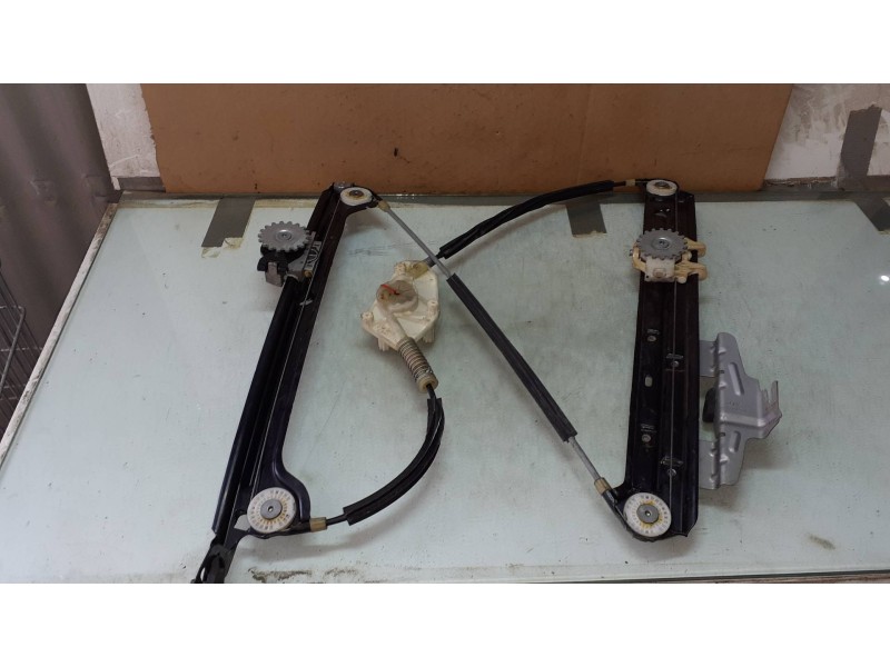 Recambio de elevalunas trasero izquierdo para bmw serie 5 berlina (g30) 520i referencia OEM IAM E00701710326  ELECTRICO