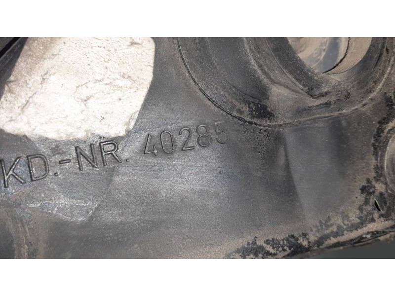 Recambio de retrovisor derecho para ford sierra berlina 2.0 (ohc) referencia OEM IAM 40285  MANUAL