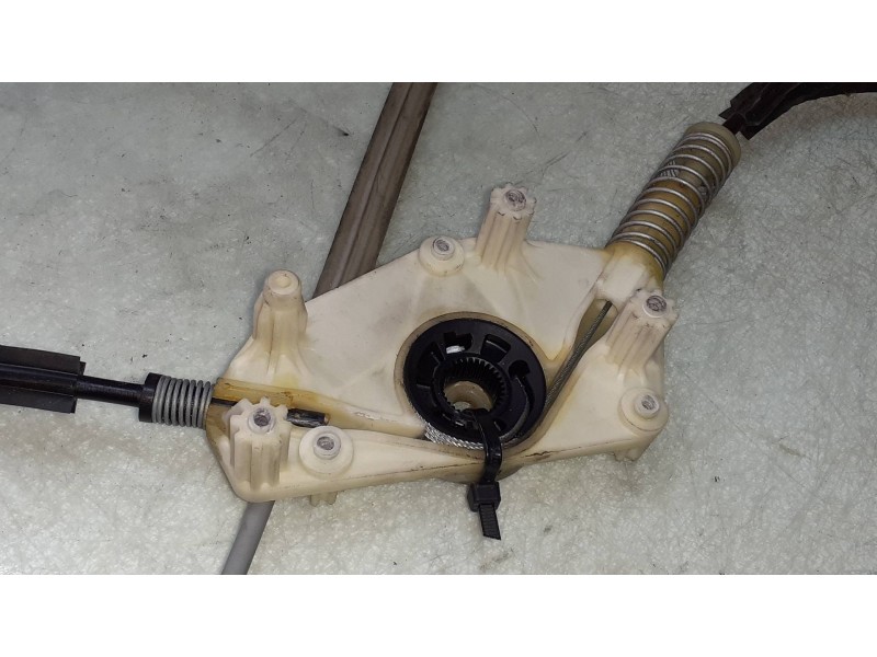 Recambio de elevalunas trasero derecho para bmw serie 5 berlina (g30) 520i referencia OEM IAM E00701710225  ELECTRICO