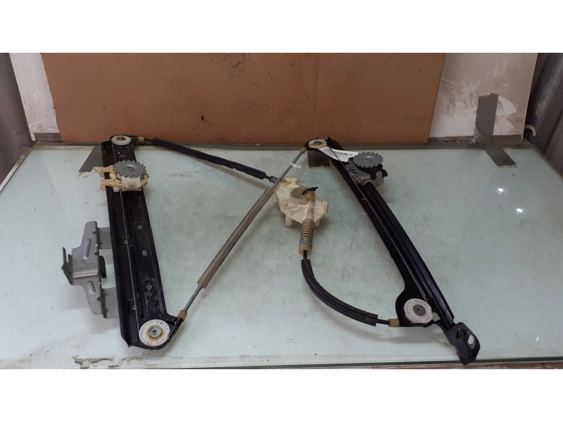 Recambio de elevalunas trasero derecho para bmw serie 5 berlina (g30) 520i referencia OEM IAM E00701710225  ELECTRICO
