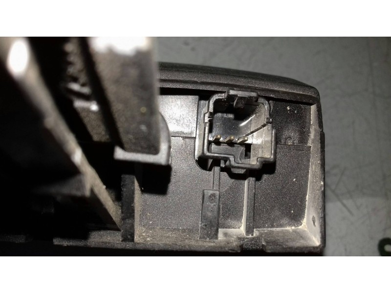 Recambio de mando multifuncion para ford focus berlina (cap) ambiente (d) referencia OEM IAM 3M5T14K147  MANDO RADIO