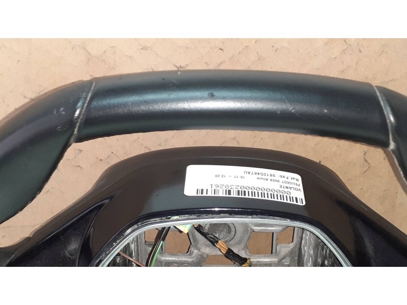 Recambio de volante para peugeot 3008 allure referencia OEM IAM 98105487AU 34199117F PIEL