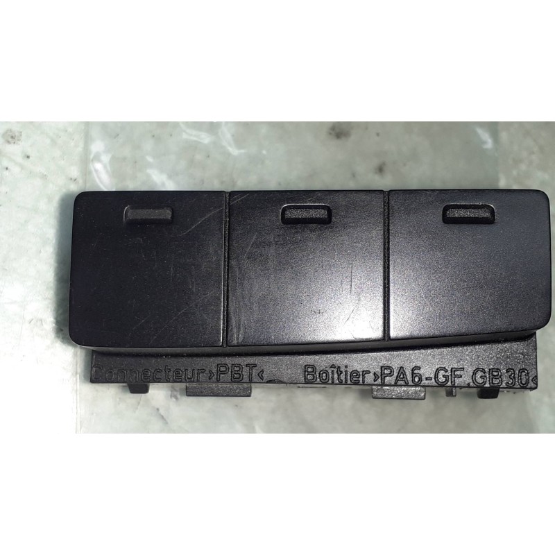 Recambio de interruptor para citroen c3 hdi 70 furio referencia OEM IAM 96546655XT CONSOLA CENTRAL 0306557000