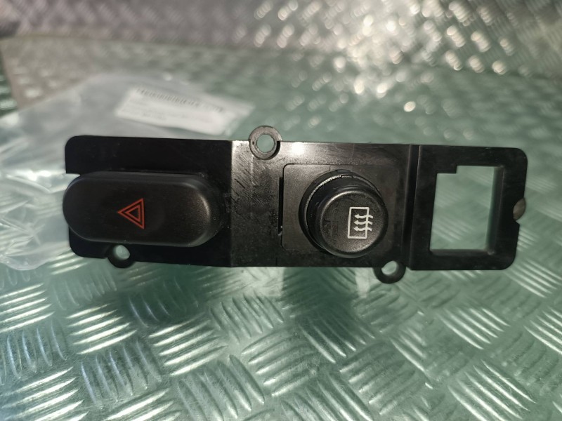 Recambio de warning para mitsubishi montero sport (k90) 2.5 td gls referencia OEM IAM MR117578  LUNA TERMICA