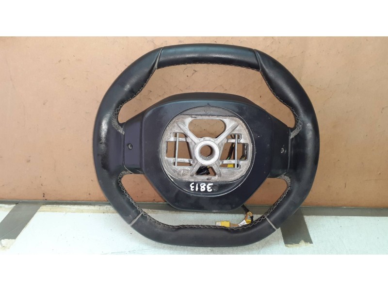 Recambio de volante para peugeot 3008 allure referencia OEM IAM 98105487AU 34199117F PIEL