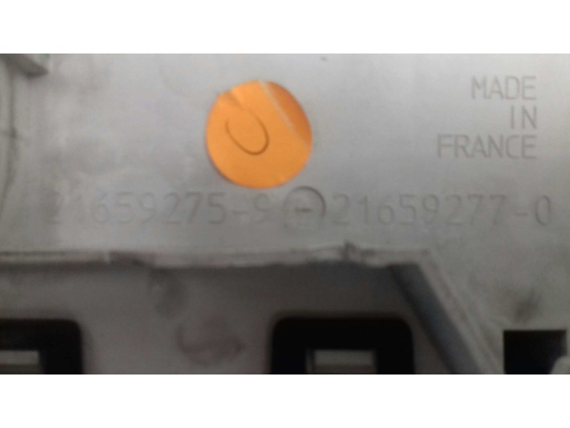 Recambio de pantalla multifuncion para peugeot 206 berlina x-line referencia OEM IAM 9647409777 21669457 216592759