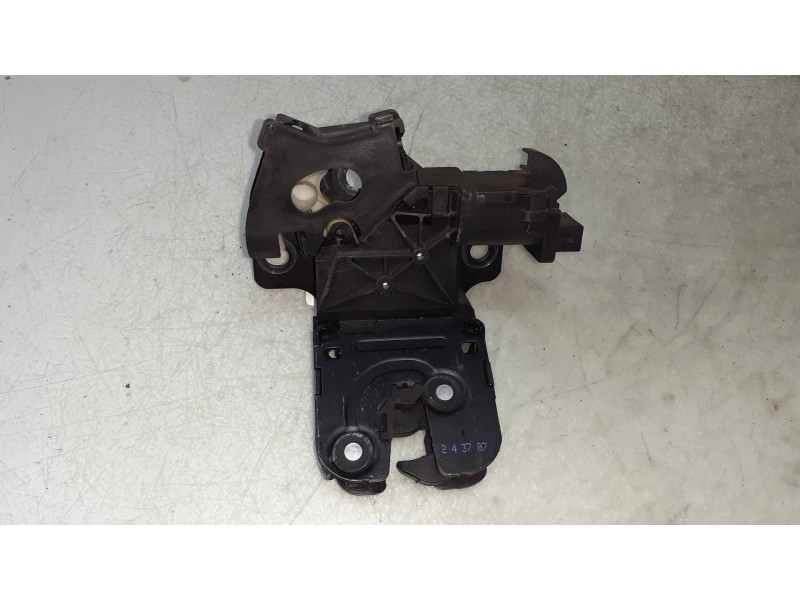 Recambio de cerradura maletero / porton para audi a3 (8p) 1.9 tdi e limited edition referencia OEM IAM 8P4827505C  CONECTOR 3 PI