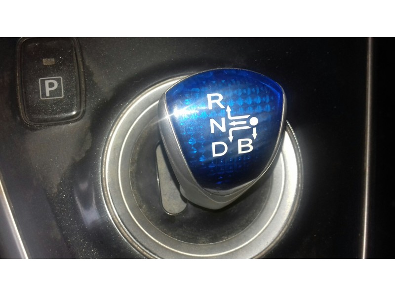 toyota auris del año 2011