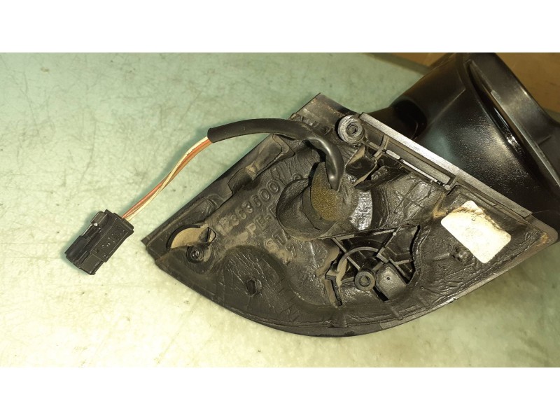 Recambio de retrovisor izquierdo para citroen c3 hdi 70 furio referencia OEM IAM 12363600 0103024 ELECTRICO