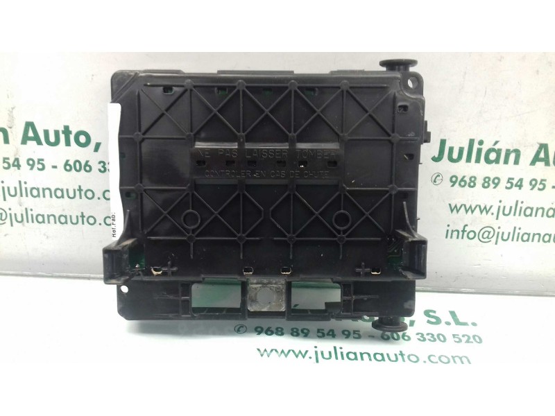 Recambio de caja reles / fusibles para peugeot 206 berlina xt referencia OEM IAM  BSM SIEMENS