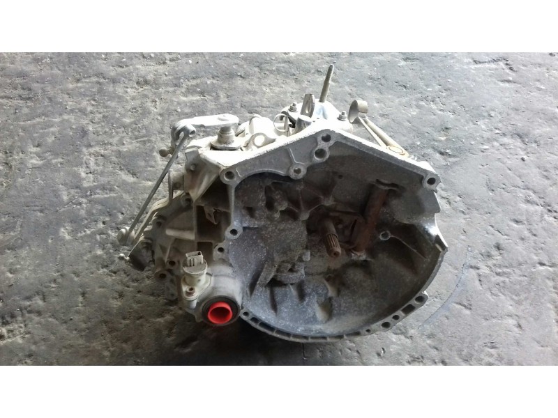 Recambio de caja cambios para citroen saxo 1.1 sx referencia OEM IAM 20CE81  5 VELOCIDADES