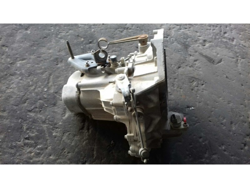 Recambio de caja cambios para citroen saxo 1.1 sx referencia OEM IAM 20CE81  5 VELOCIDADES