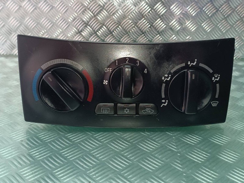 Recambio de mando calefaccion / aire acondicionado para mitsubishi space star (dg0) 1900 di-d referencia OEM IAM MR914556  