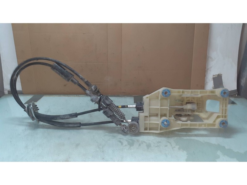 Recambio de palanca cambio para hyundai i20 style referencia OEM IAM 437001J000   Recambio de palanca cambio para hyundai i20 style referencia OEM IAM 437001J000