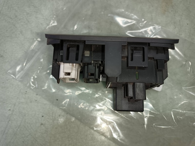 Recambio de mando luces para renault megane ii classic berlina dynamique referencia OEM IAM 08802012  