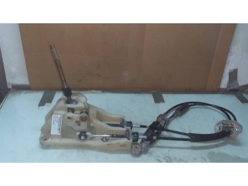 Recambio de palanca cambio para hyundai i20 style referencia OEM IAM 437001J000   Recambio de palanca cambio para hyundai i20 style referencia OEM IAM 437001J000