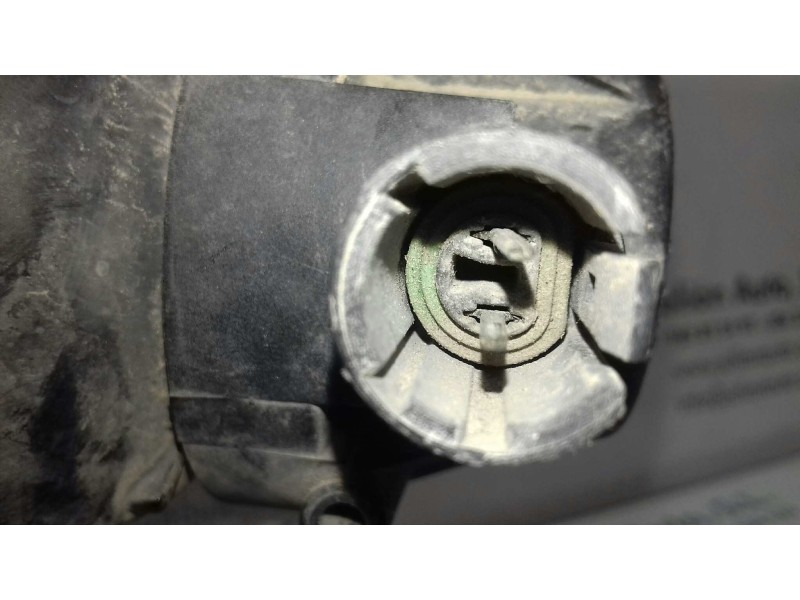 Recambio de faro antiniebla izquierdo para renault 19 (b/c/l53) referencia OEM IAM 7700830611 67628600 VALEO