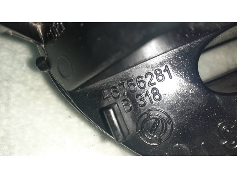 Recambio de piloto delantero izquierdo para alfa romeo 147 (190) 1.9 jtd distinctive referencia OEM IAM 46756281 B318 