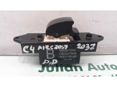 Recambio de mando elevalunas delantero derecho para citroen c4 aircross seduction referencia OEM IAM MR587944 C8DD411MB 1765T11B 2
