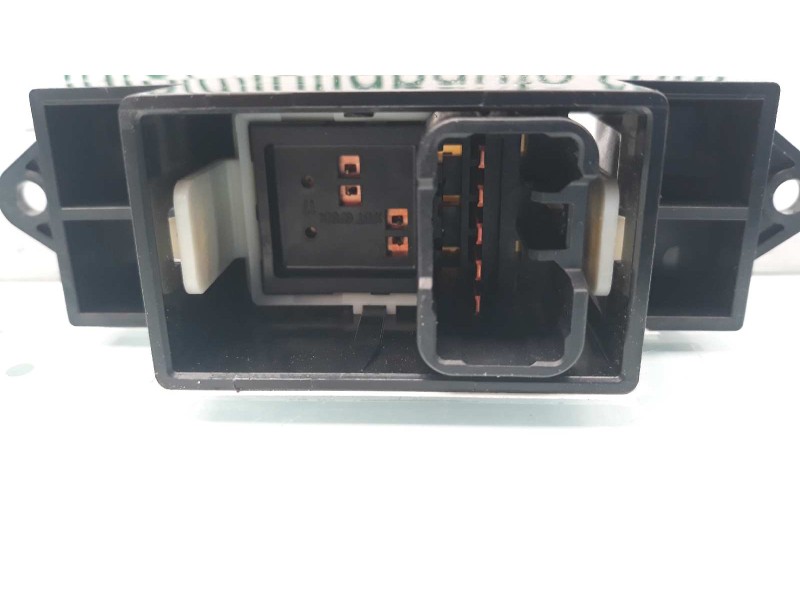 Recambio de mando elevalunas trasero derecho para citroen c4 aircross seduction referencia OEM IAM MR587944 C8DD411MB 2075T11CD