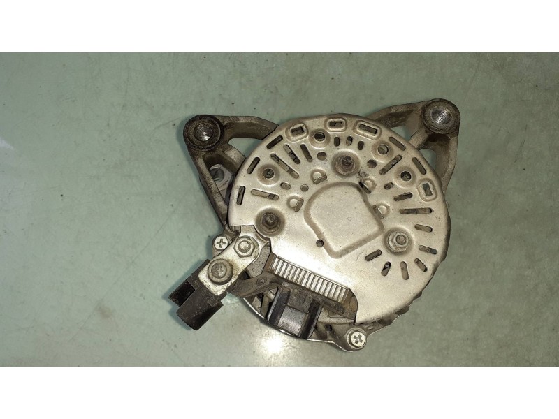 Recambio de alternador para ford fiesta (cbk) ambiente referencia OEM IAM 1140135  