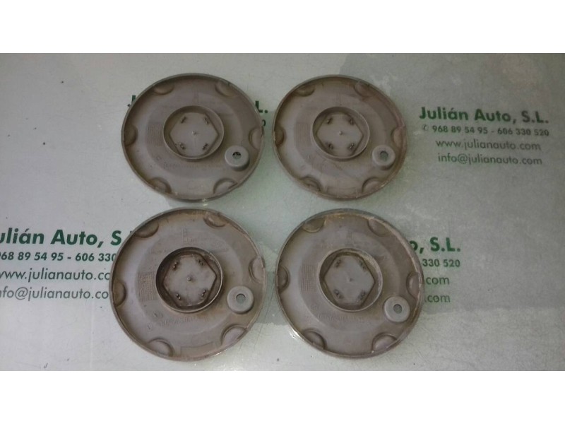 Recambio de tapacubos para renault megane ii classic berlina confort authentique referencia OEM IAM 8200134772  