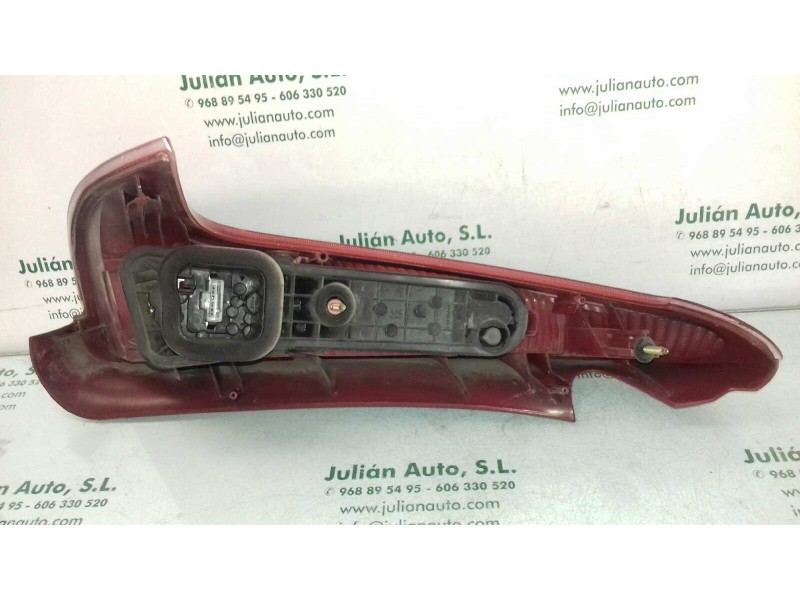 Recambio de piloto trasero derecho para peugeot 206 sw x-line referencia OEM IAM  5 PINES VALEO