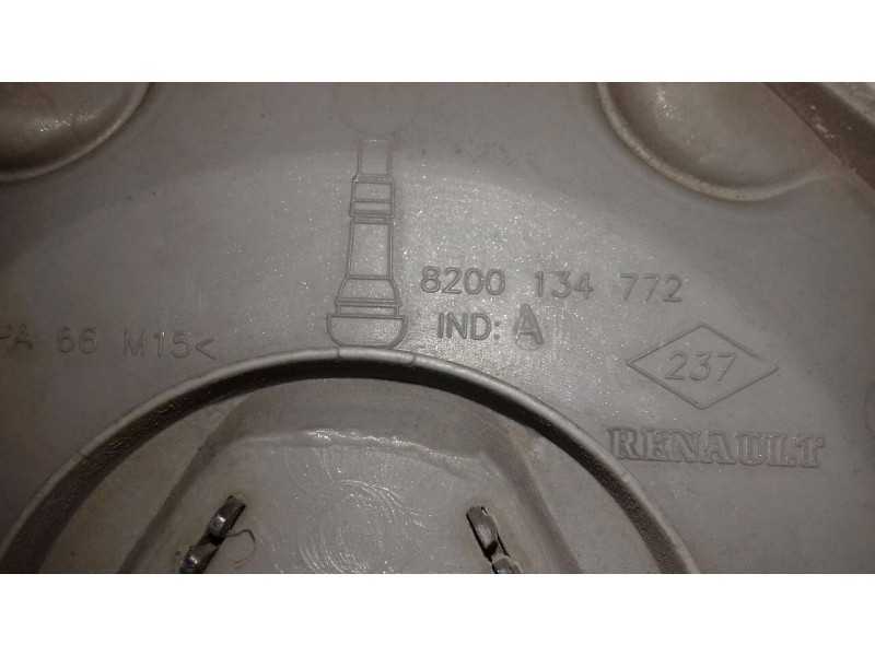 Recambio de tapacubos para renault megane ii classic berlina confort authentique referencia OEM IAM 8200134772  