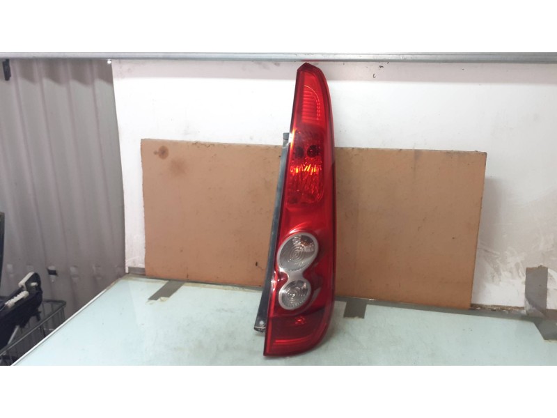 Recambio de piloto trasero derecho para ford fiesta (cbk) ambiente referencia OEM IAM 6S613404A  