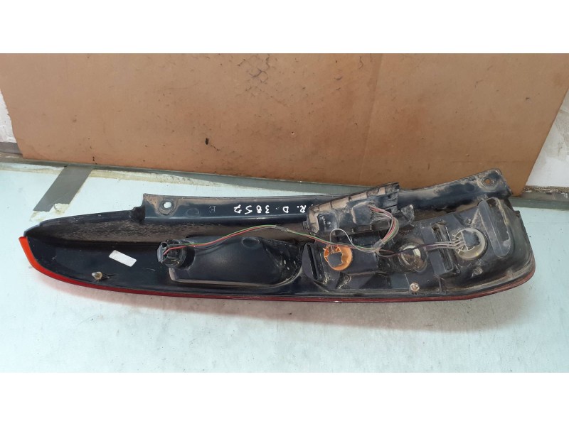 Recambio de piloto trasero derecho para ford fiesta (cbk) ambiente referencia OEM IAM 6S613404A  