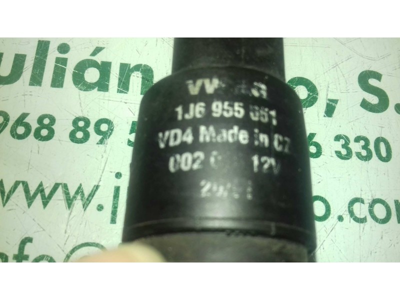 Recambio de bomba limpia para seat leon (1m1) stella referencia OEM IAM 1J6955651  