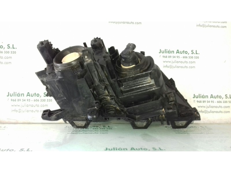 Recambio de faro izquierdo para bmw serie 3 berlina (e46) 318i referencia OEM IAM 305235370  