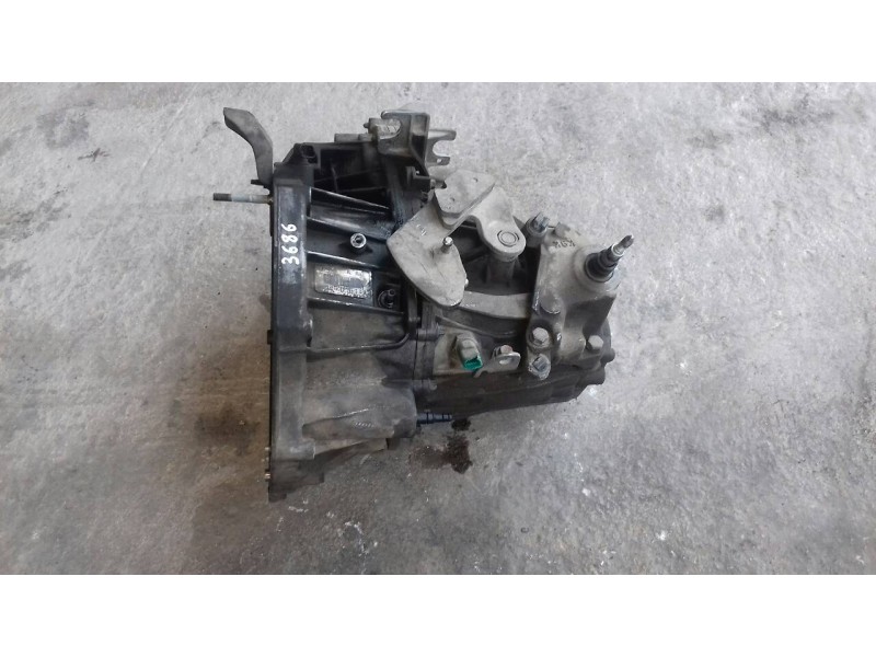 Recambio de caja cambios para renault megane ii classic berlina dynamique referencia OEM IAM TL4A001  6 VELOCIDADES