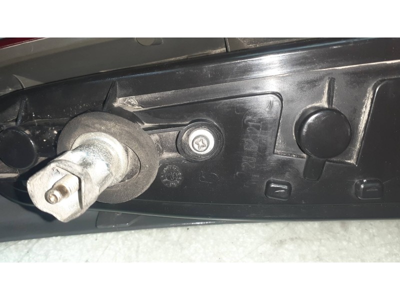 Recambio de piloto trasero izquierdo para fiat punto berlina (188) natural power referencia OEM IAM 517214790 286201 286221