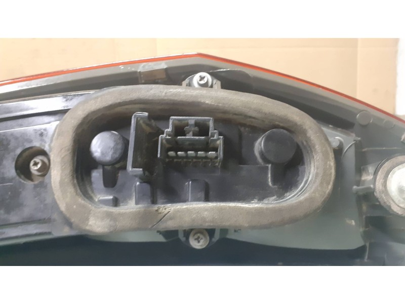 Recambio de piloto trasero izquierdo para fiat punto berlina (188) natural power referencia OEM IAM 517214790 286201 286221