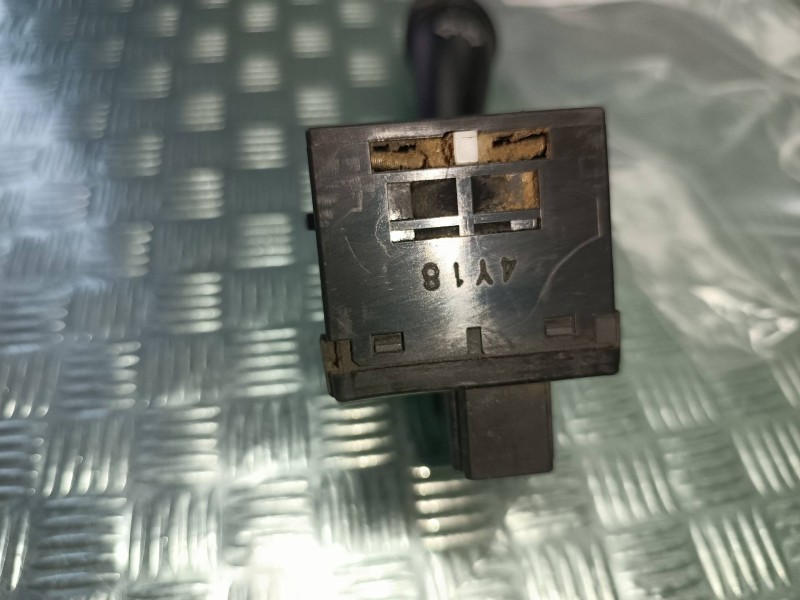 Recambio de mando luces para honda jazz (gd1/5) 1.4 s referencia OEM IAM M18620  