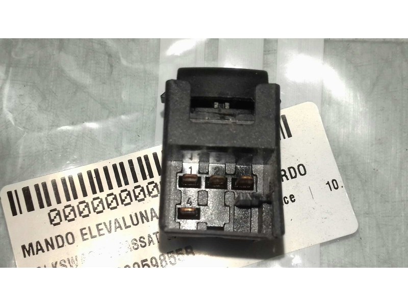 Recambio de mando elevalunas trasero izquierdo para volkswagen passat variant (3b6) advance referencia OEM IAM 3B0959855B   Recambio de mando elevalunas trasero izquierdo para volkswagen passat variant (3b6) advance referencia OEM IAM 3B0959855B