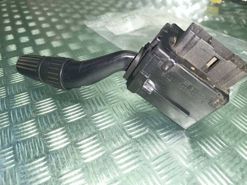 Recambio de mando luces para honda jazz (gd1/5) 1.4 s referencia OEM IAM M18620  