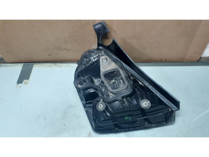 Recambio de piloto trasero derecho para fiat stilo (192) 1.4 sting referencia OEM IAM 46823705 281502 281522