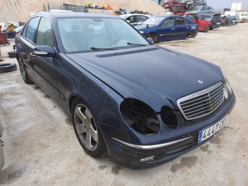 mercedes-benz clase e (w211) berlina del año 2003